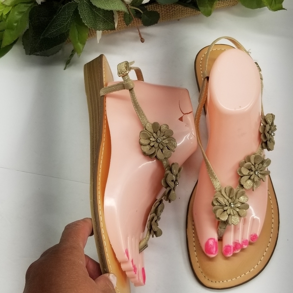 Carlos by Carlos Santana Pink and Tan Sandals with Floral Embellishments